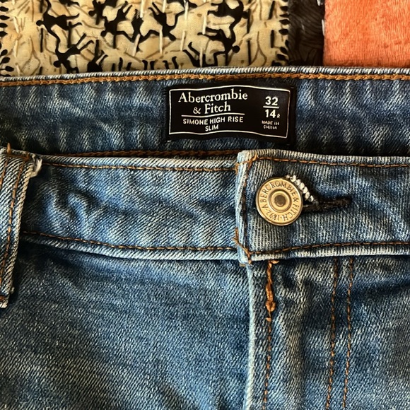 Abercrombie & Fitch Simone High Rise Jeans - Picture 4 of 5
